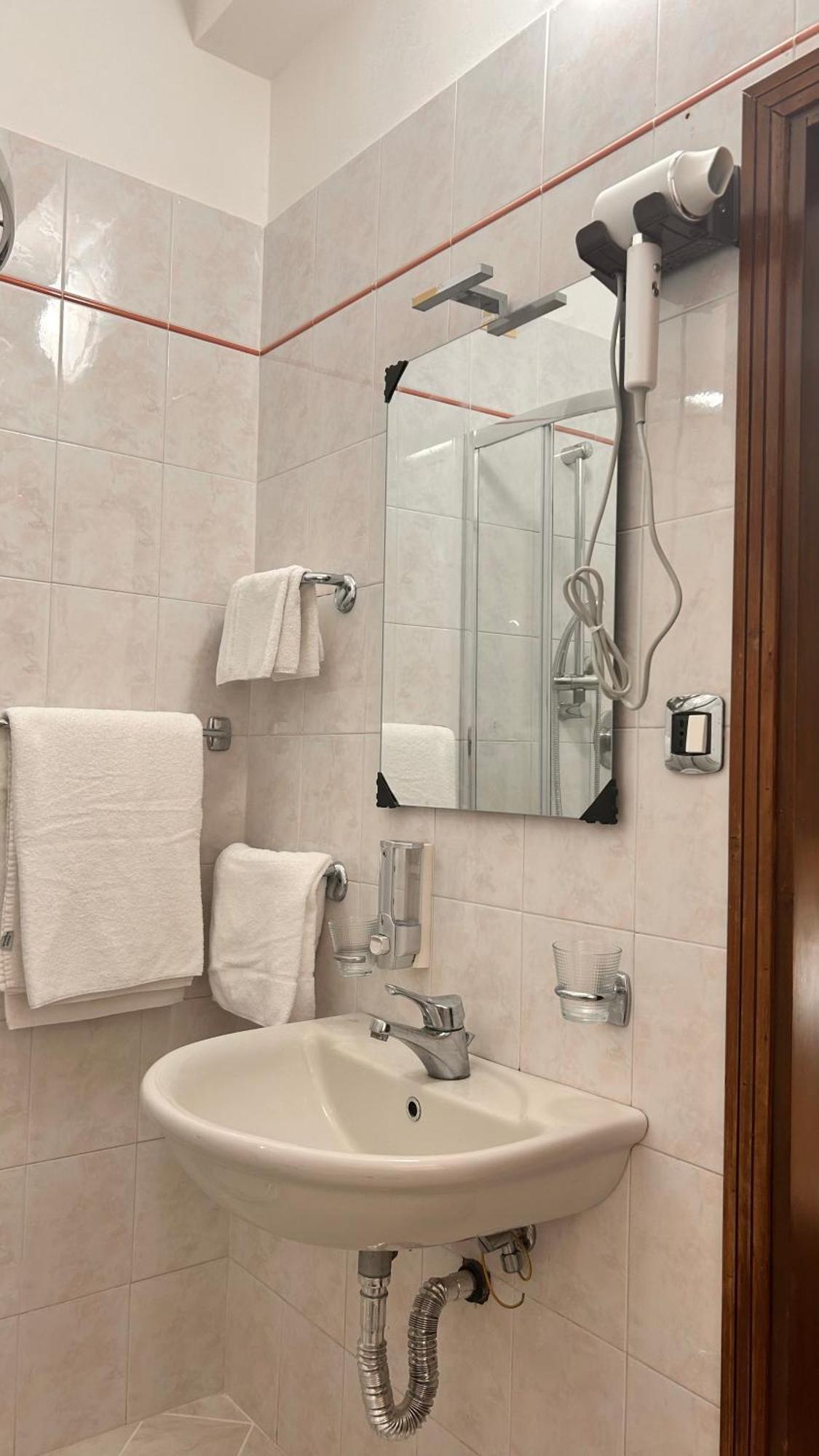 Hotel Tito 2 Местре Экстерьер фото
