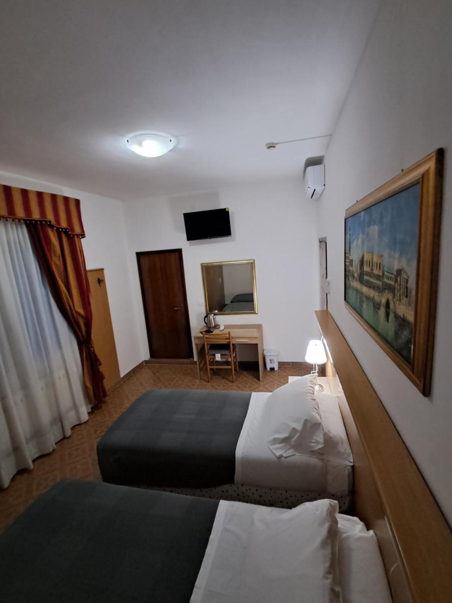 Hotel Tito 2 Местре Экстерьер фото