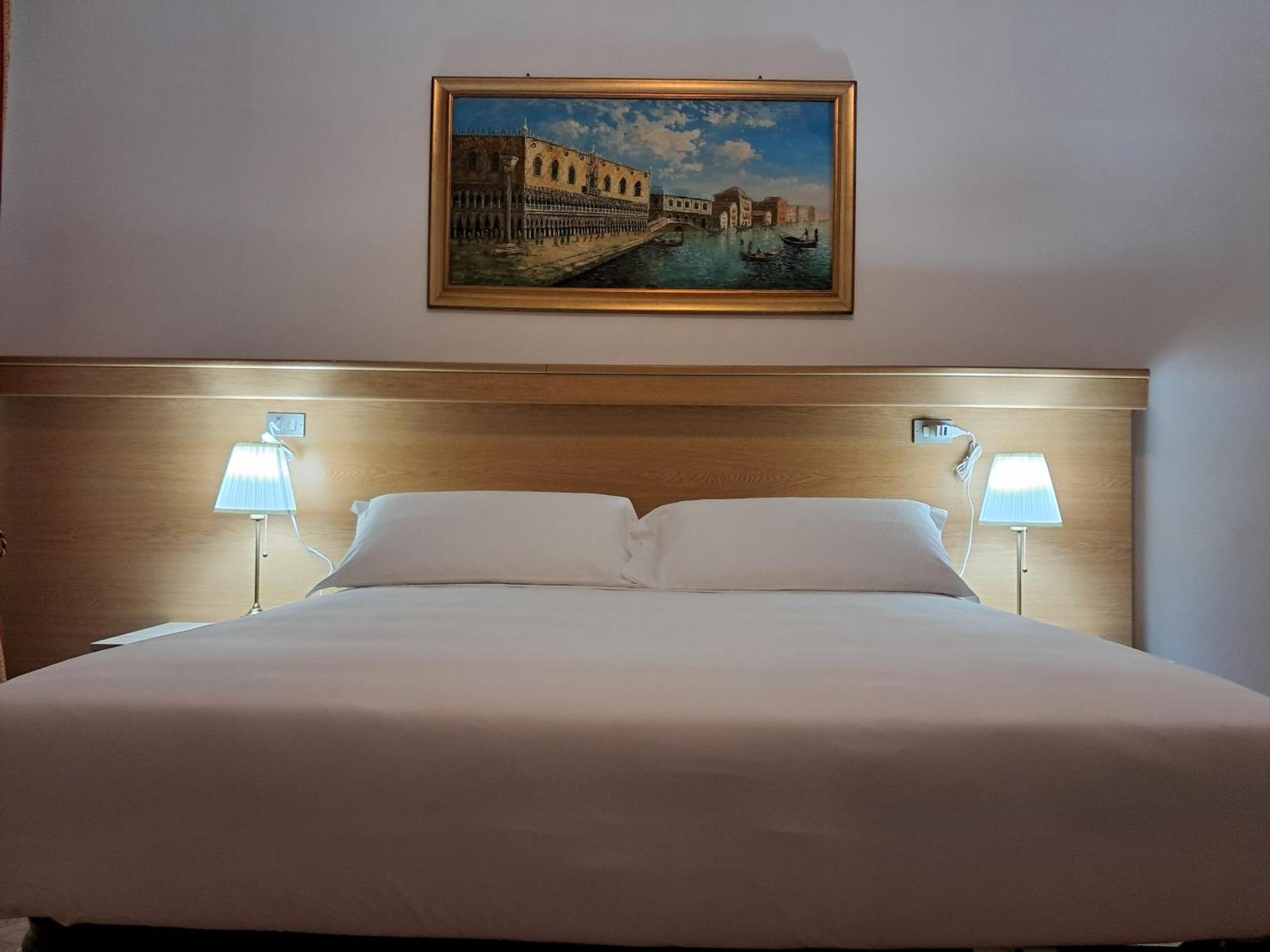 Hotel Tito 2 Местре Экстерьер фото