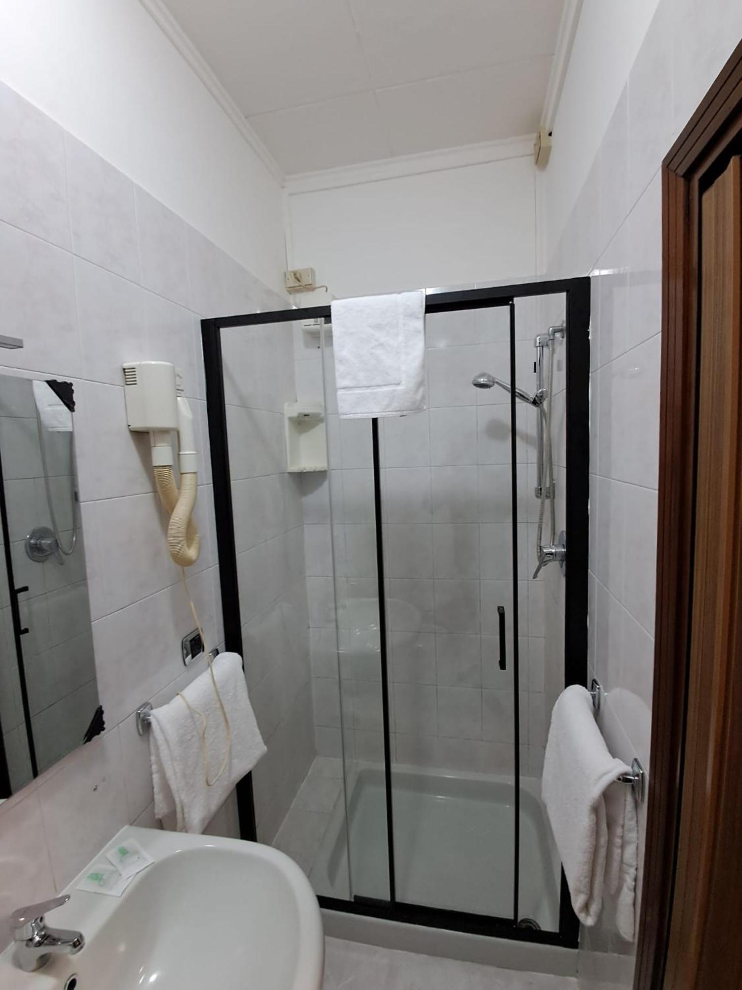 Hotel Tito 2 Местре Экстерьер фото