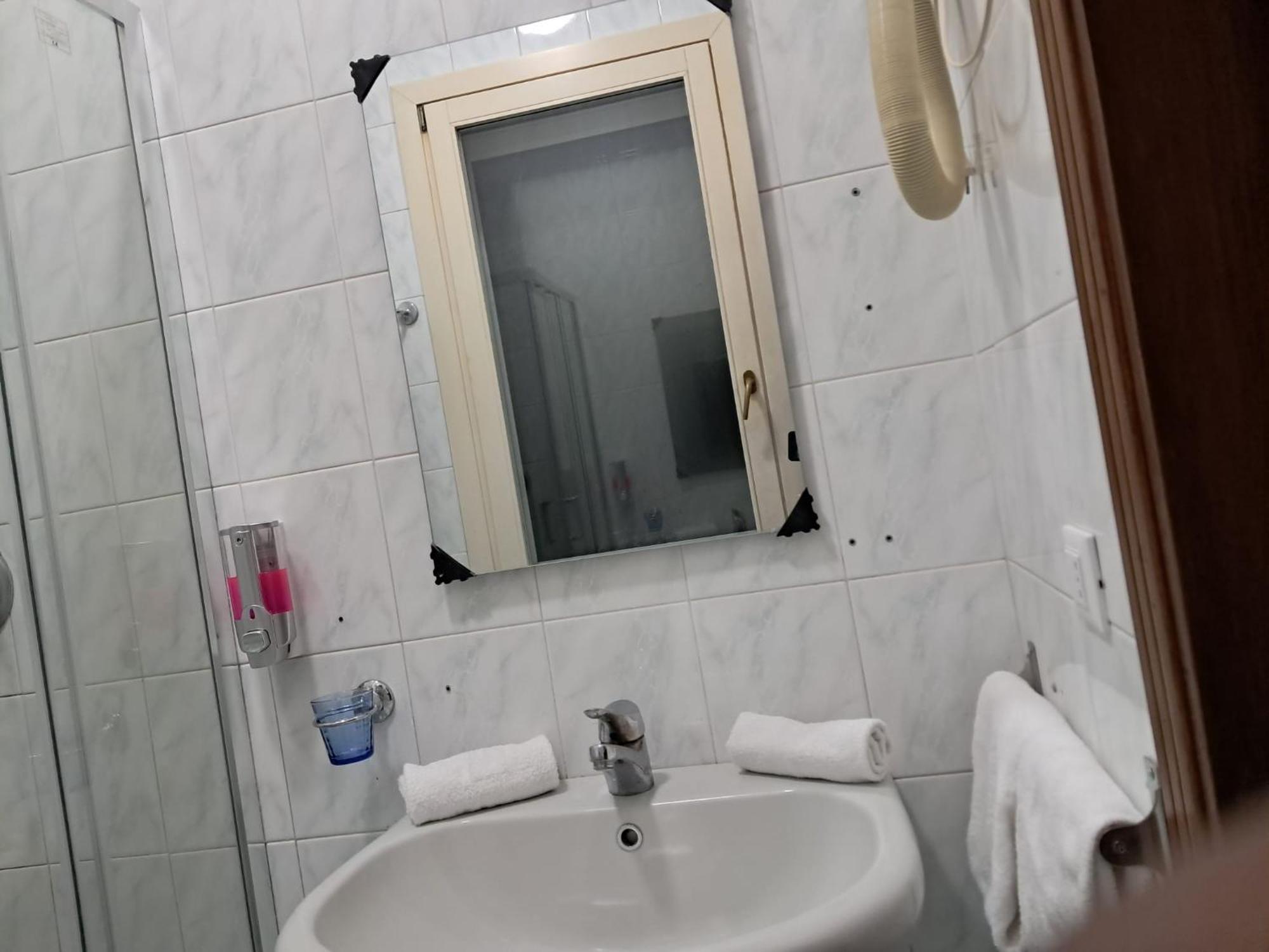 Hotel Tito 2 Местре Экстерьер фото