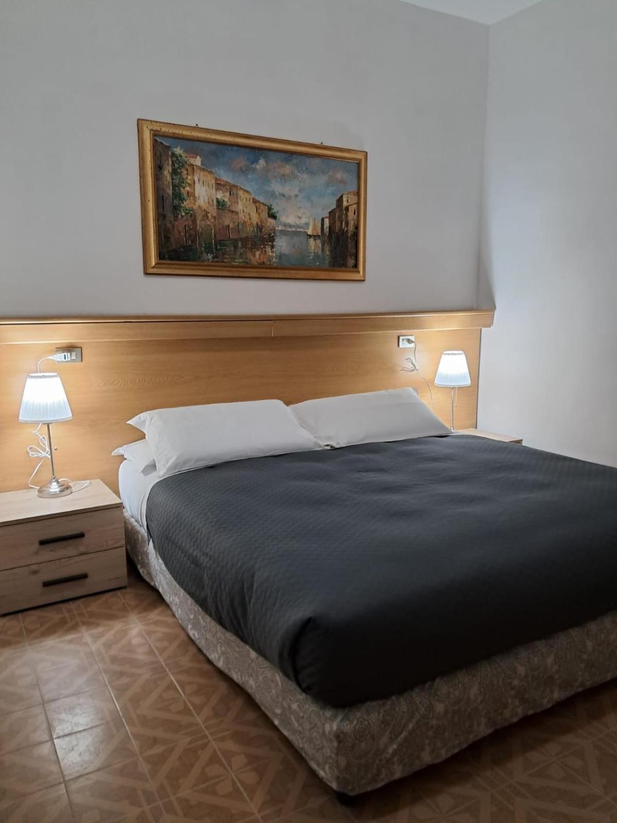 Hotel Tito 2 Местре Экстерьер фото