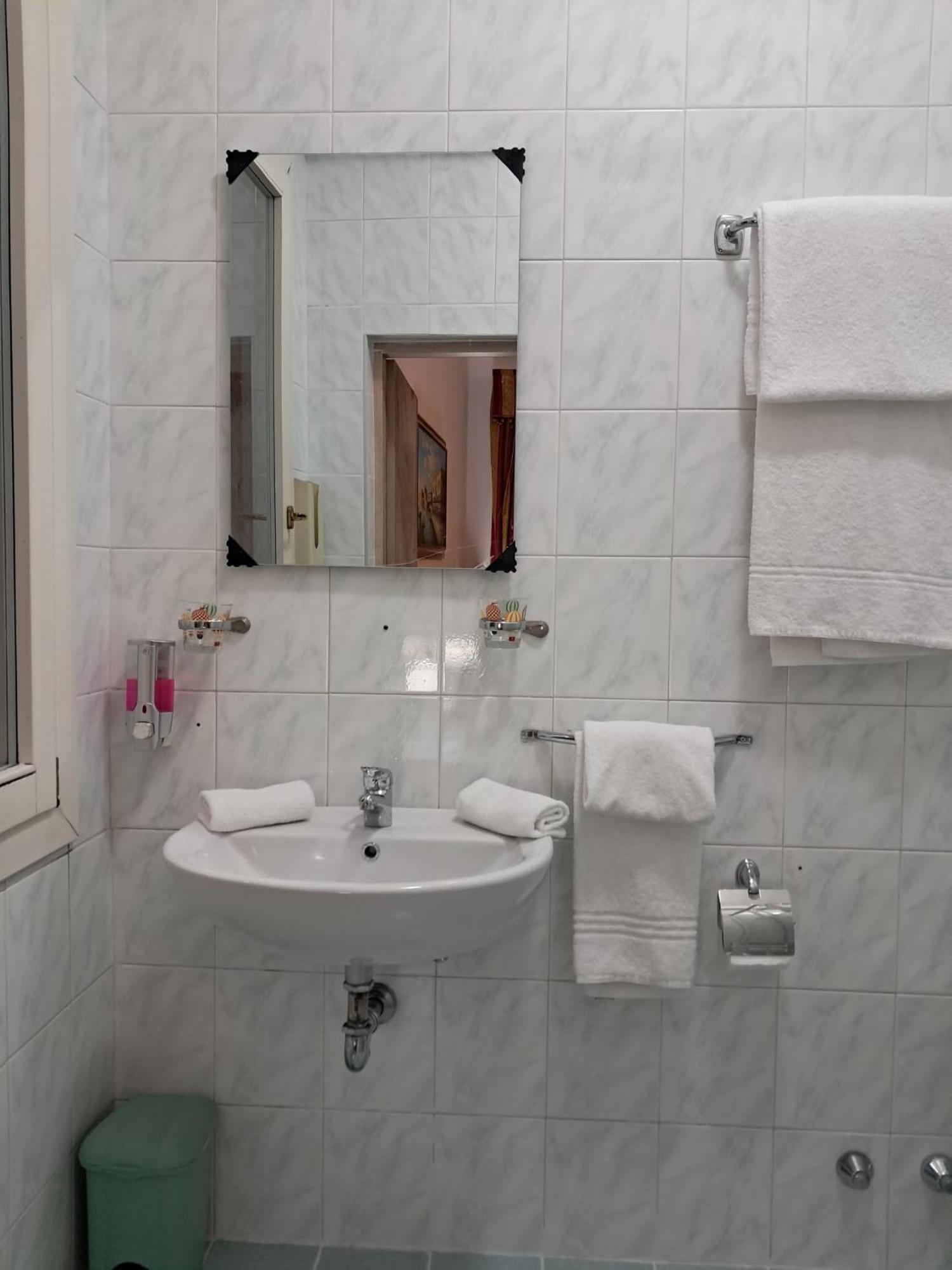 Hotel Tito 2 Местре Экстерьер фото