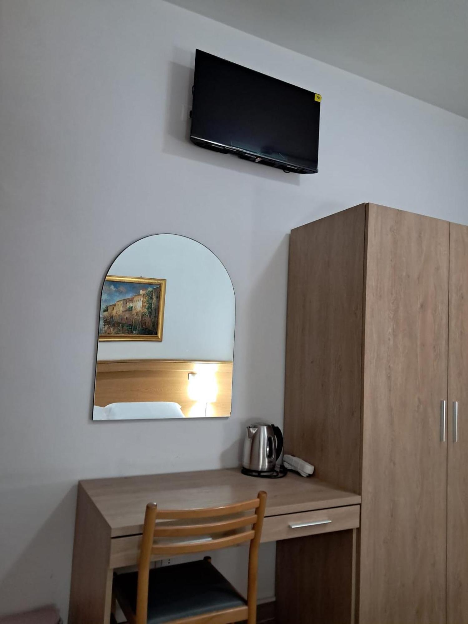Hotel Tito 2 Местре Экстерьер фото